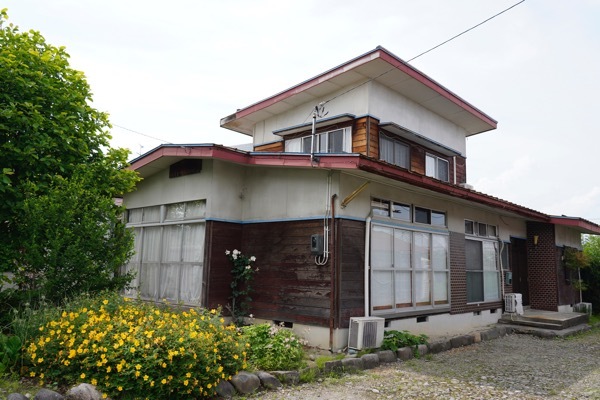 相続したもののお荷物になってしまった土地……手放せる制度や注意点を解説
